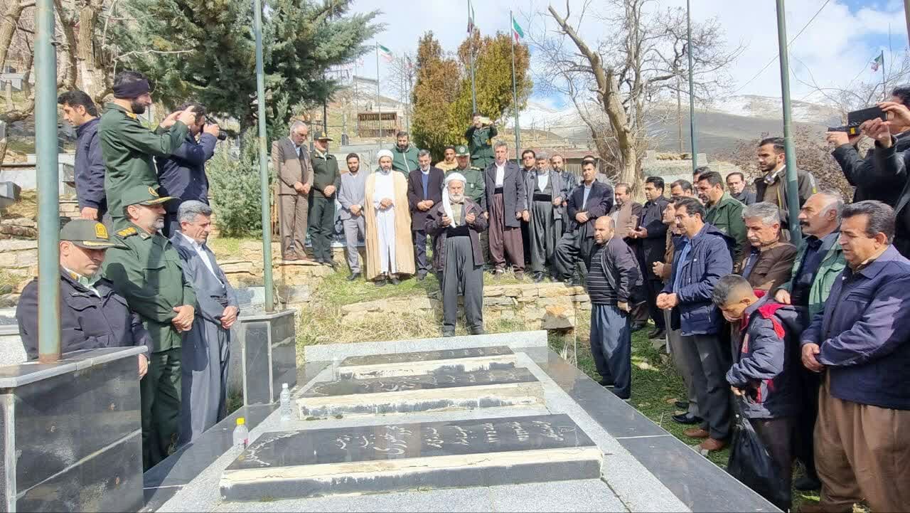 در اولین روز از دهه مبارک فجر: